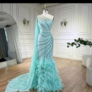 Elegant Blue Evening Gown
